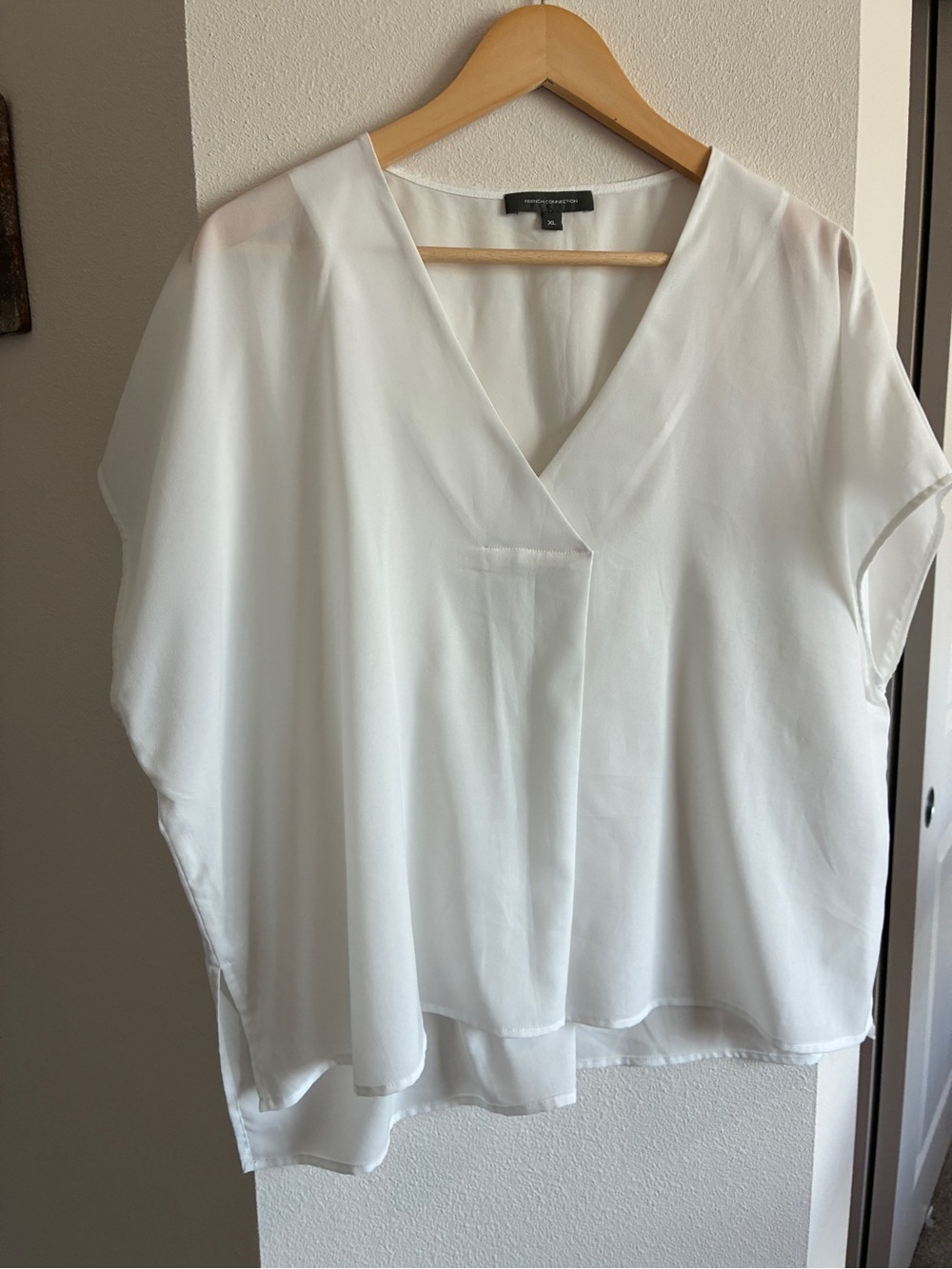 French Connection White V-Neck Dolman Sleeve Blouse